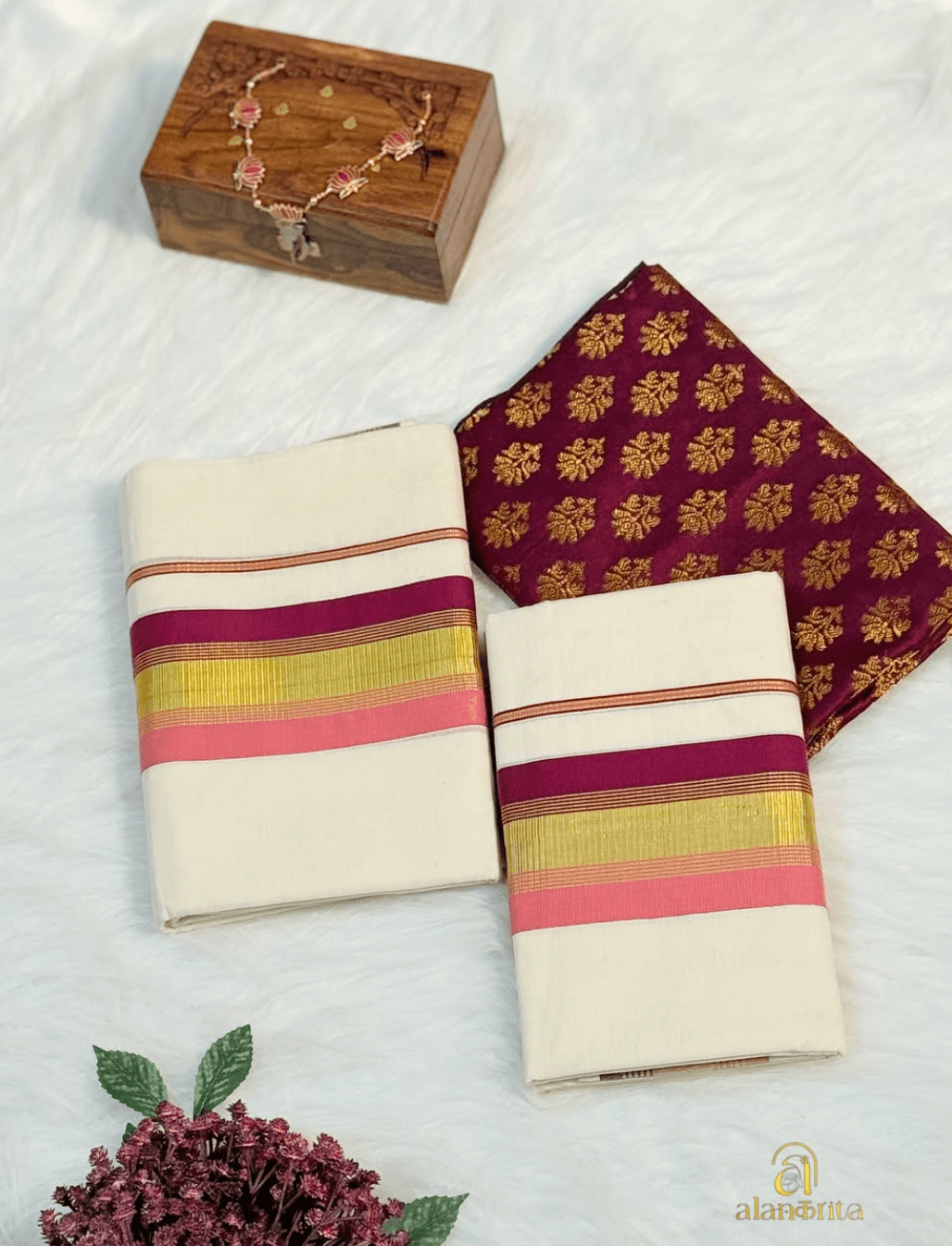Kasavu Saree